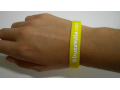 Bracelet en Silicone Buzzville.com - Couleur : Jaune à gagner