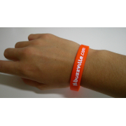 Bracelet en Silicone Buzzville.com - Couleur : Orange à gagner