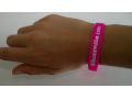 Bracelet en Silicone Buzzville.com - Couleur : Rose à gagner
